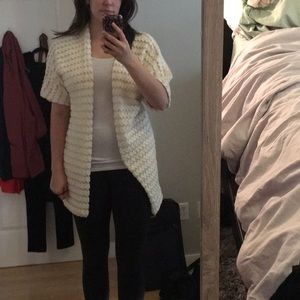 Cream short sleeve cardigan with textured pattern